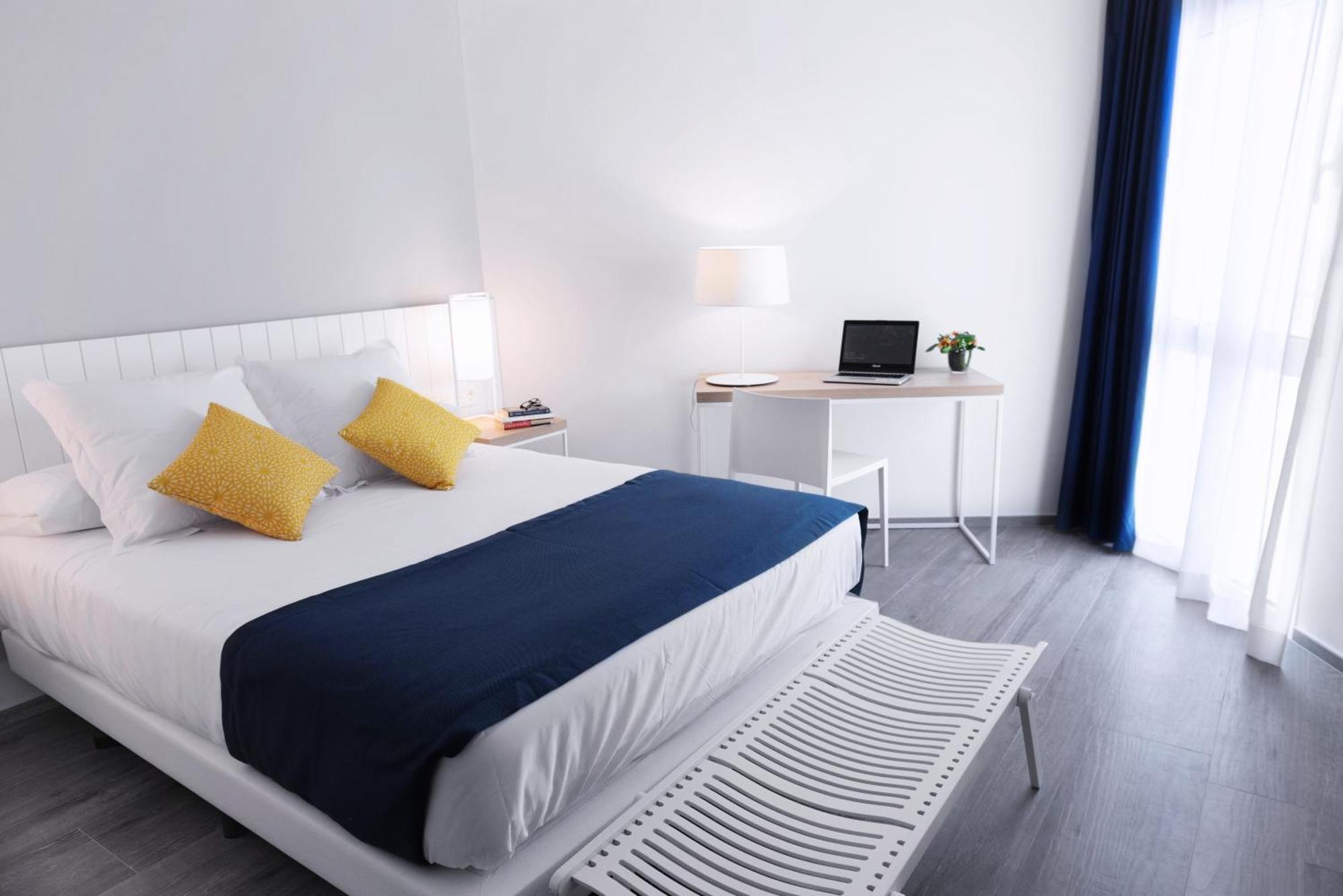 Standard Double or Twin Room,1154459739:JPEG